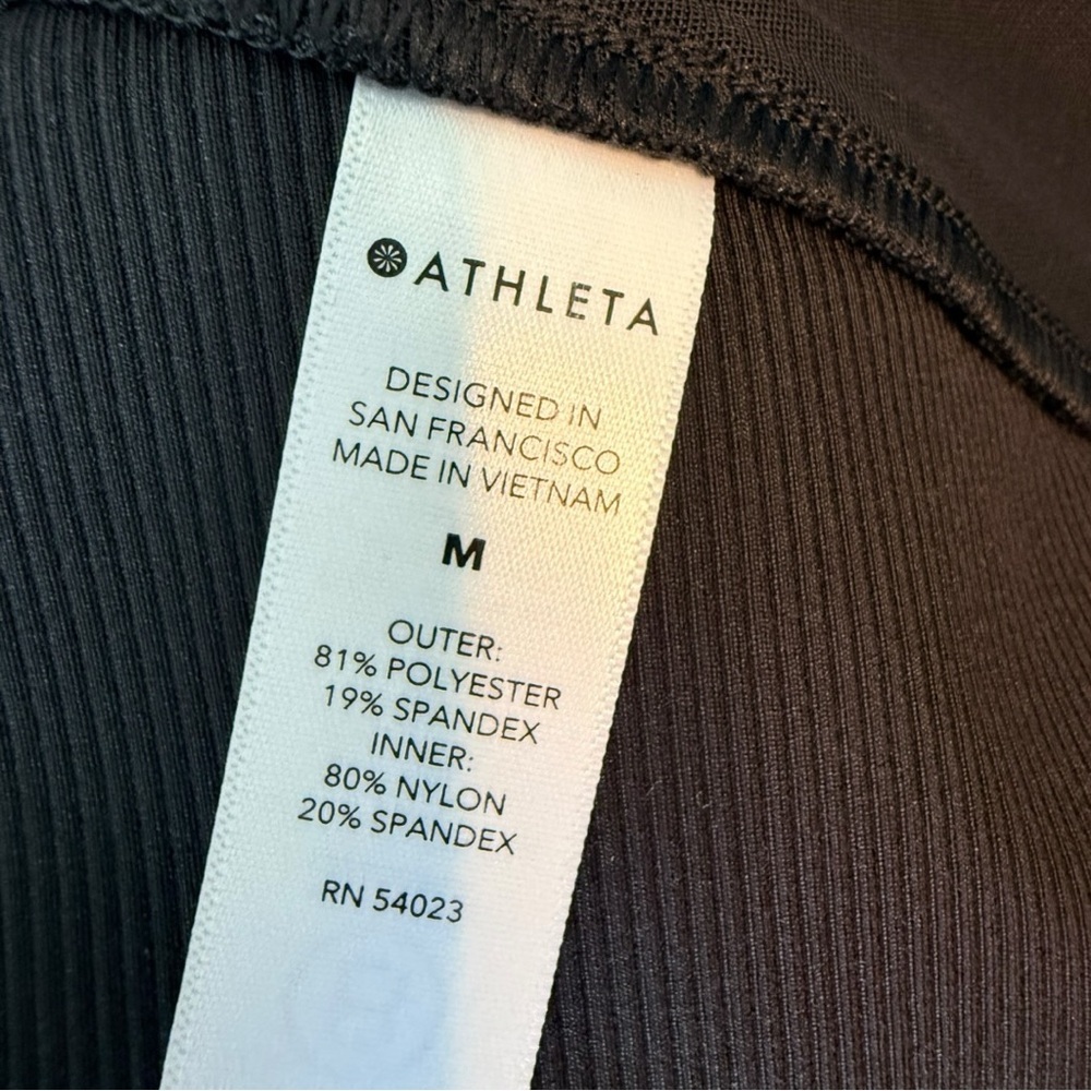 Athleta Black Ribbed Mock Neck Ruched Wrap Tank Top Size M Capsule wardrobe Yoga - Picture 7 of 8
